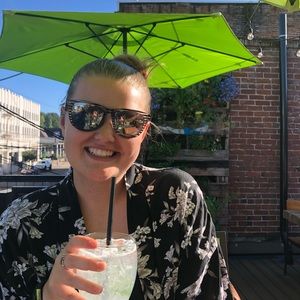 Meet your Posher, Marina